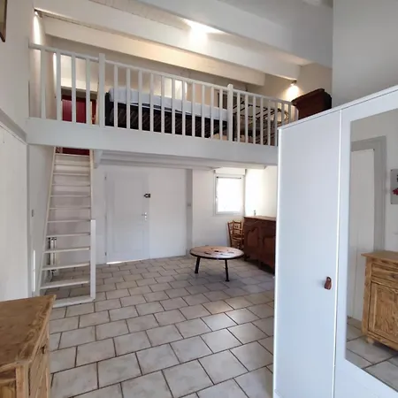 Дом отдыха Maison Avec Piscine Et Jardin Proche Mer,